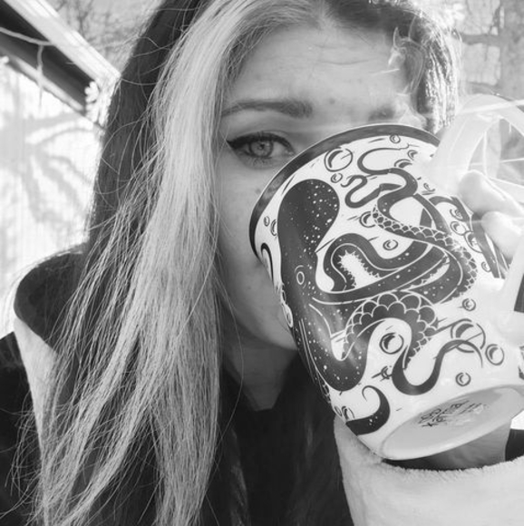 Meet your Posher, Karmen - Picture 1 of 1